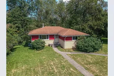 194 Woodridge Dr, Brighton Township, PA 15009 - Photo 1
