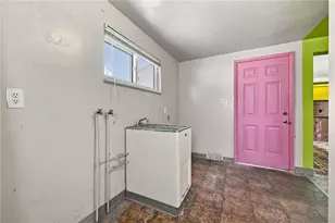 145 Old Lebanon Church Rd, Pittsburgh, PA 15236 - Photo 17