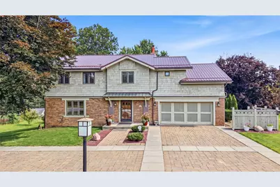 320 Robertson Rd, Hermitage, PA 16148 - Photo 1