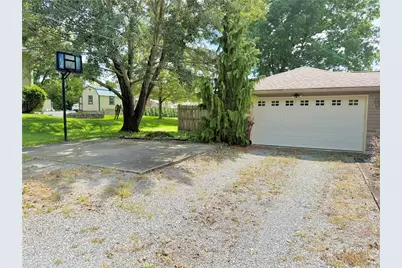 5 W Euclid Ave, Neshannock Township, PA 16105 - Photo 3