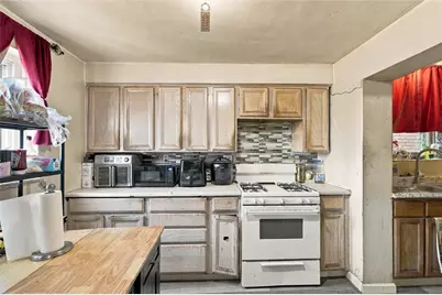 143 Margaret St, Pittsburgh, PA 15210 - Photo 11