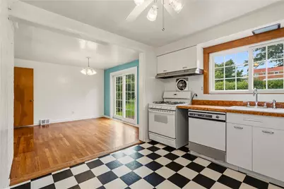 4358 E Brightview Ave, Pittsburgh, PA 15227 - Photo 5