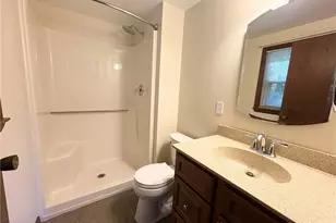 171 Oakdale Dr, Zelienople, PA 16063 - Photo 23