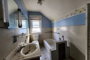 719 N Mercer St, New Castle, PA 16101 - Photo 11