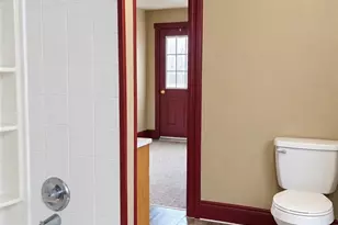 316 Longfellow St, Vandergrift, PA 15690 - Photo 9