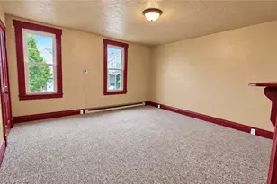 316 Longfellow St, Vandergrift, PA 15690 - Photo 5