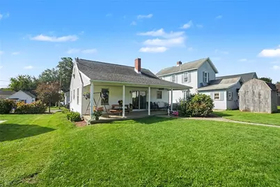 228 Hazel Ave, Ellwood City, PA 16117 - Photo 3