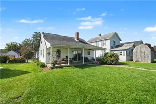 228 Hazel Ave, Ellwood City, PA 16117 - Photo 3