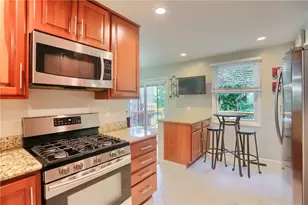424 Parkridge Ln, Moon/Crescent Twp, PA 15108 - Photo 17