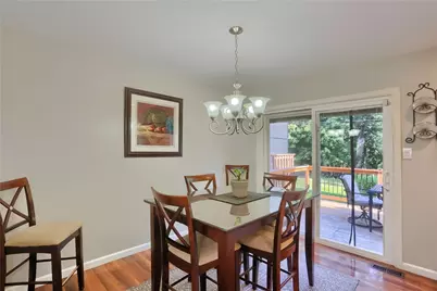 424 Parkridge Ln, Moon/Crescent Twp, PA 15108 - Photo 9