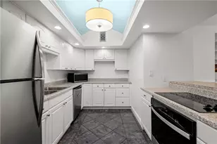 5922 Howe St, Pittsburgh, PA 15232 - Photo 7