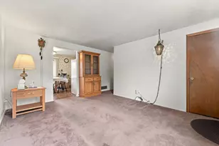 2810 Soulier St, Pittsburgh, PA 15227 - Photo 9