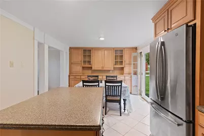 1547 Berryman Ave, South Park, PA 15129 - Photo 9
