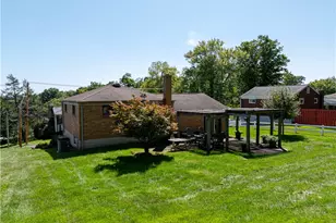1547 Berryman Ave, South Park, PA 15129 - Photo 3