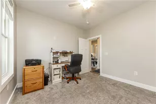 318 Nicklaus Ct, Liberty Township, PA 16127 - Photo 19