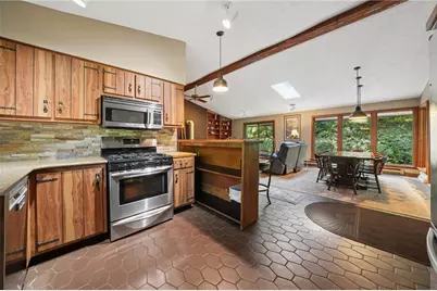 527 Imperial Road, Hidden Valley, PA 15502 - Photo 9