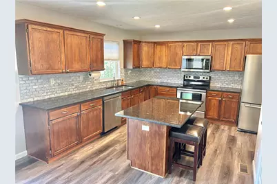 114 Majestic Dr, Cecil, PA 15317 - Photo 9