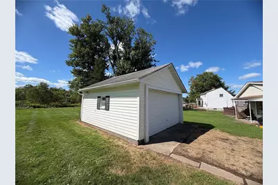 100 Fair Street, Carmichaels-Cumberland, PA 15320 - Photo 13