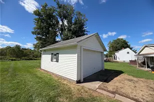 100 Fair St, Carmichaels-Cumberland, PA 15320 - Photo 13