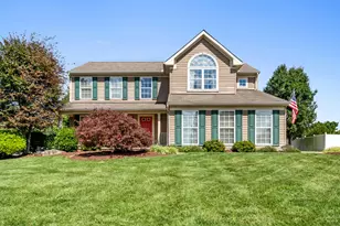 328 Aberdeen Dr, Pittsburgh, PA 15239 - Photo 1