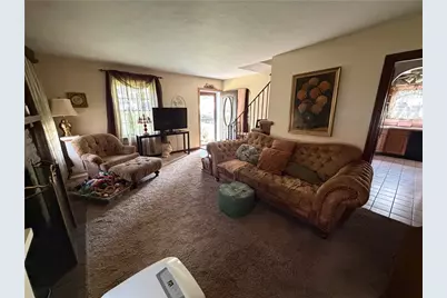 107 Slater Dr, Pittsburgh, PA 15236 - Photo 5