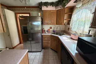 107 Slater Dr, Pittsburgh, PA 15236 - Photo 9