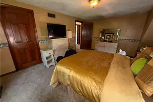107 Slater Dr, Pittsburgh, PA 15236 - Photo 17