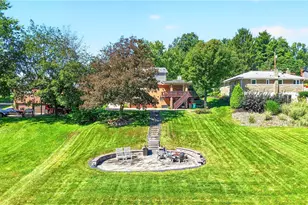 49 Norfolk Dr, Robinson Twp, PA 15108 - Photo 47