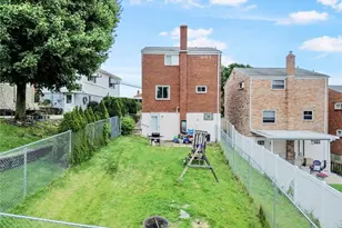 2910 Cedric Ave, Pittsburgh, PA 15226 - Photo 17