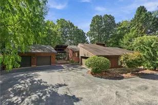 311 Lakewood Rd, Unity Township, PA 15601 - Photo 3