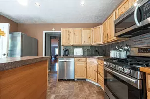 222 E Agnew Ave, Pittsburgh, PA 15210 - Photo 11