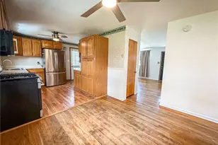 113 Delaware Dr, Twp of But NW, PA 16001 - Photo 15