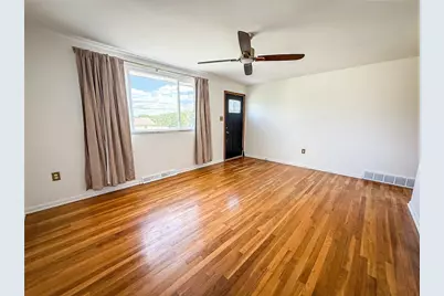113 Delaware Dr, Twp of But NW, PA 16001 - Photo 3