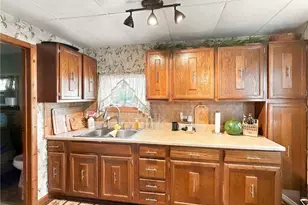 106R 2nd St, Johnstown, PA 15909 - Photo 11