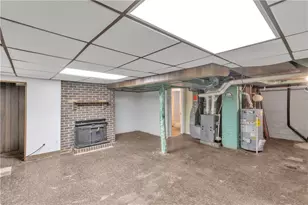 1112 Pemberton St, Pittsburgh, PA 15212 - Photo 21