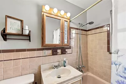 600 Maple St, Jeannette, PA 15644 - Photo 11