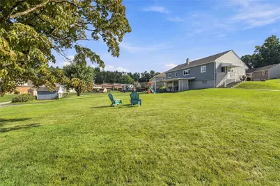 600 Maple St, Jeannette, PA 15644 - Photo 3