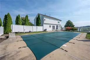 207 Kingsbrooke Dr, Unity Township, PA 15601 - Photo 33