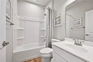 1147 Venetia Rd, Nottingham, PA 15330 - Photo 3
