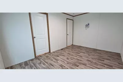 140 Roundtop Cir, East Huntington, PA 15683 - Photo 17