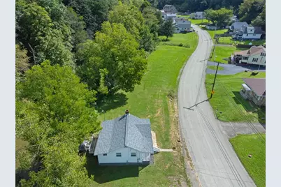 651 Pike Run Drive, California, PA 15427 - Photo 11