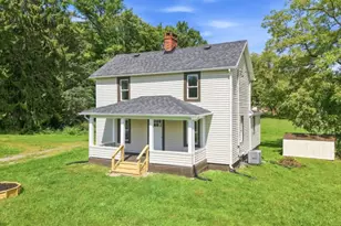 2343 Downing Ln, Hermitage, PA 16148 - Photo 1