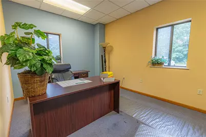 703 Commerce Ave, Shenango Township, PA 16101 - Photo 9