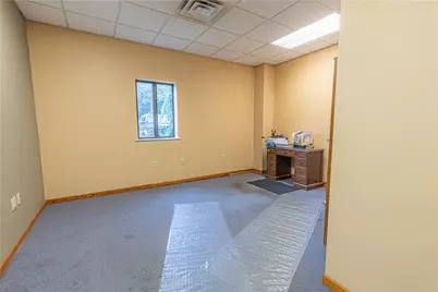 703 Commerce Ave, Shenango Township, PA 16101 - Photo 13