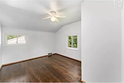 386 Princeton Dr, Pittsburgh, PA 15235 - Photo 17