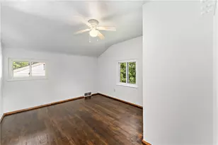 386 Princeton Dr, Pittsburgh, PA 15235 - Photo 17