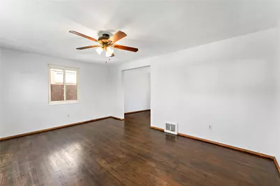 386 Princeton Dr, Pittsburgh, PA 15235 - Photo 5