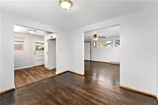 386 Princeton Dr, Pittsburgh, PA 15235 - Photo 7