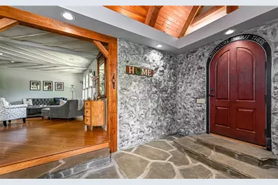 302 Ashbury Ct, Cranberry Township, PA 16066 - Photo 5