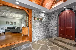 302 Ashbury Ct, Cranberry Township, PA 16066 - Photo 5